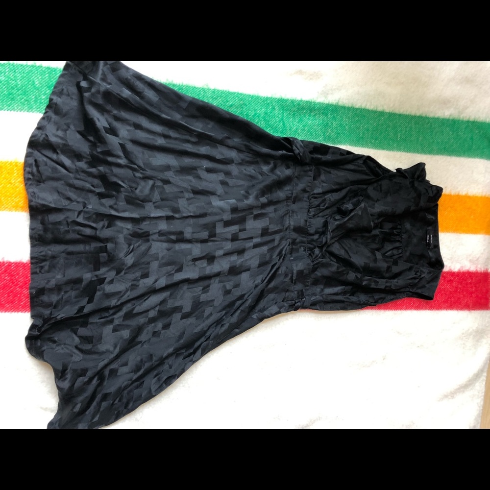 Sz s 100% silk Jacob vneck dress